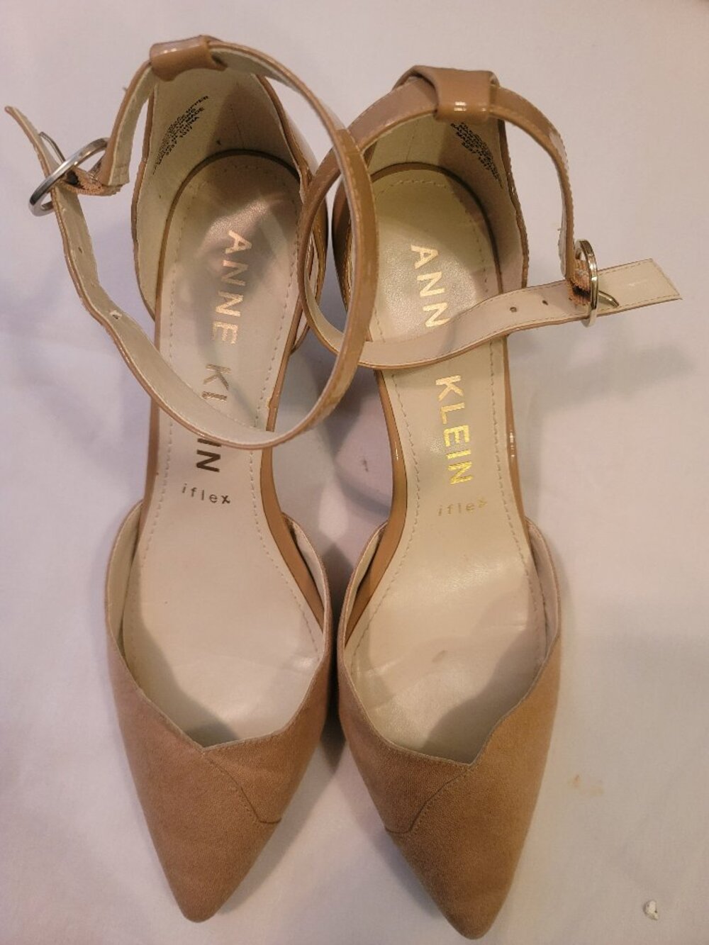 Anne Klein iFlex Nude Patent Leather Ankle Strap Pointed Toe Heels Size 8.5 EUC